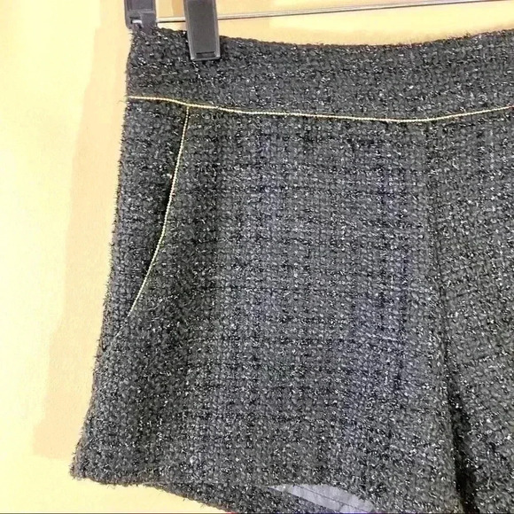 Monteau Black Metallic Tweed Gold Beaded Shorts - Picture 3 of 12